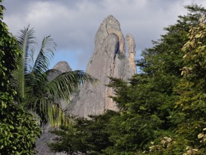 2-  lugar -Categoria Ponto Turistico - Pedra Tres Pontoes - Balbino Guisso